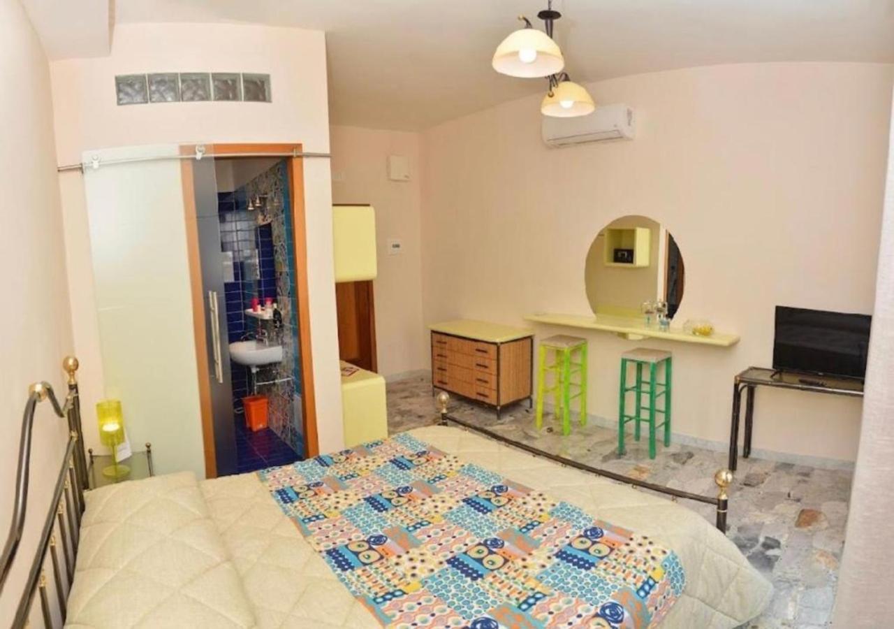 Furture'rooms * Naples